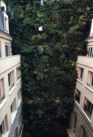 Facciata dell'Hotel Pershing Hall a Parigi, 49, rue Pierre Charron